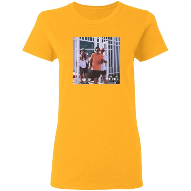Tom Brady On Land After The Bucs' Boat Parade Shirt Hoodie Tom Brady On Land After The Bucs' Boat Parade Shirt Hoodie